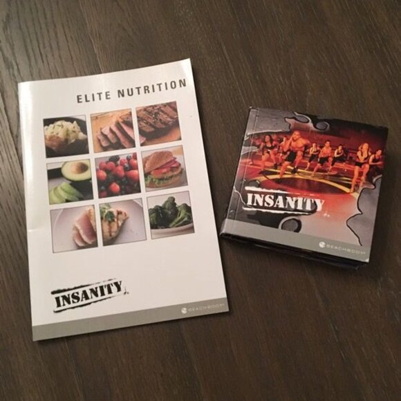 BeachBody Insanity Fitness Program Workout 10 Disk DVD & Elite Nutrition Guide - Picture 1 of 4